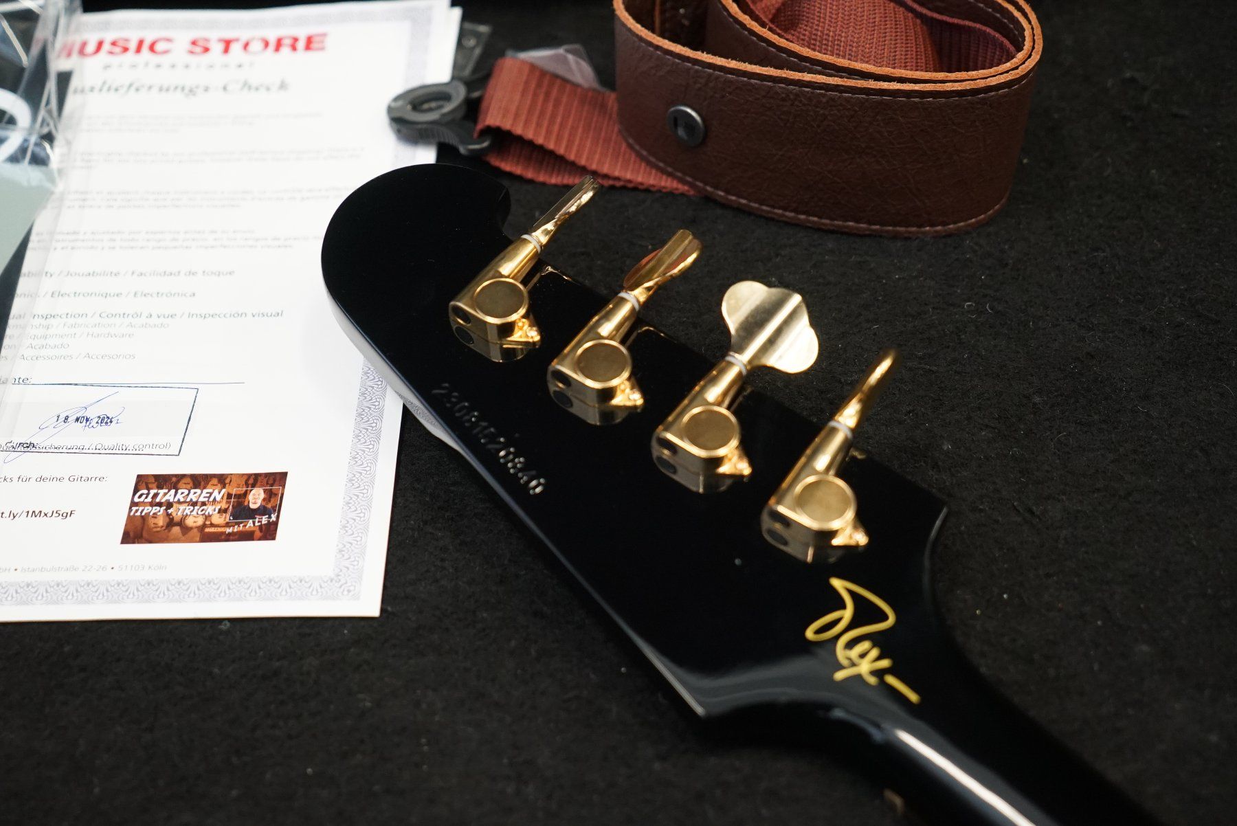 Epiphone Strumenti musicali: Epiphone Thunderbird Rex Brown Signature · E-Bass – Usato da Ortschwaben venduto da Musictrade 6