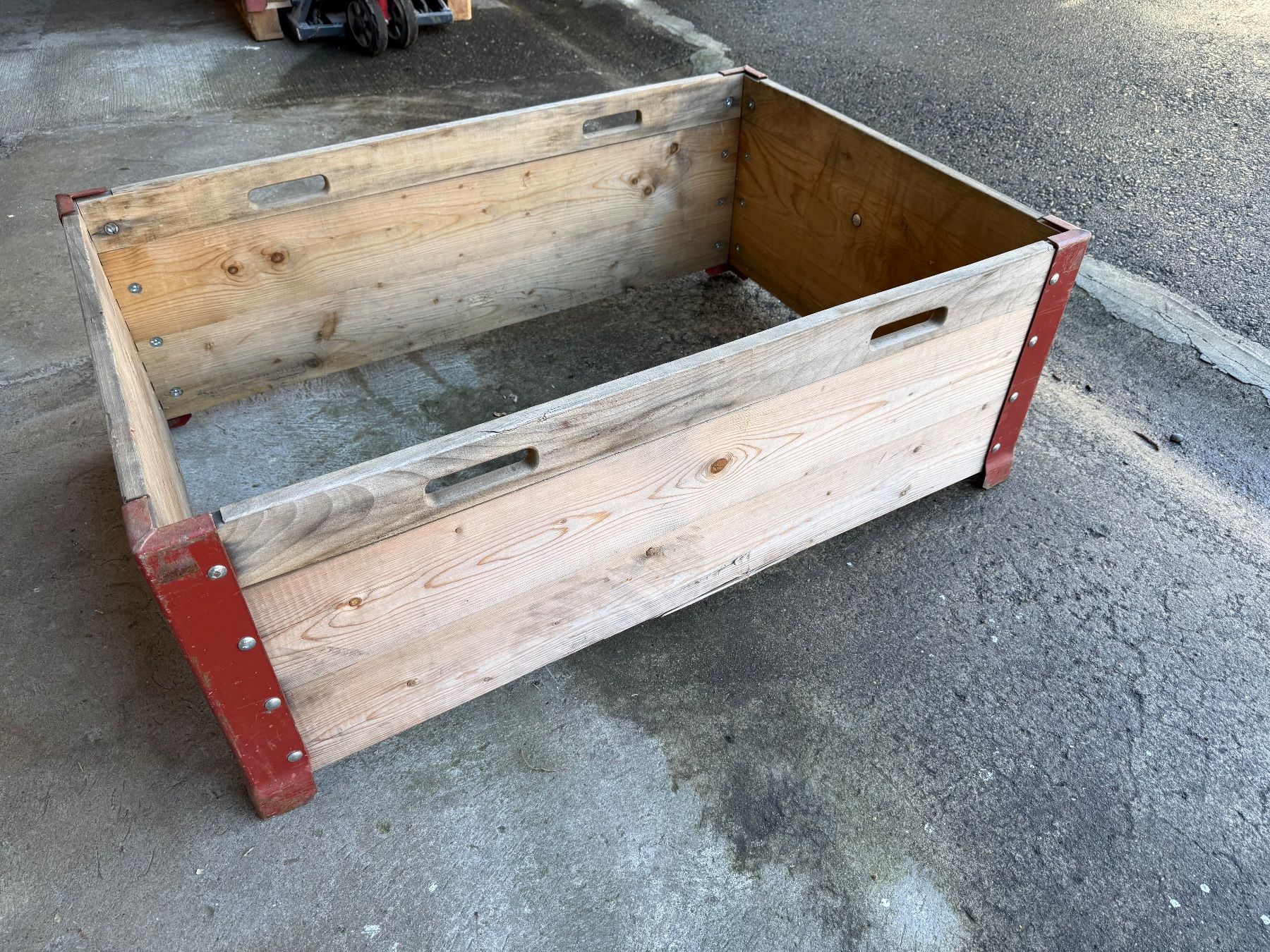 Pallets: Palettenrahmen – Usato da Volketswil venduto da Chiva01