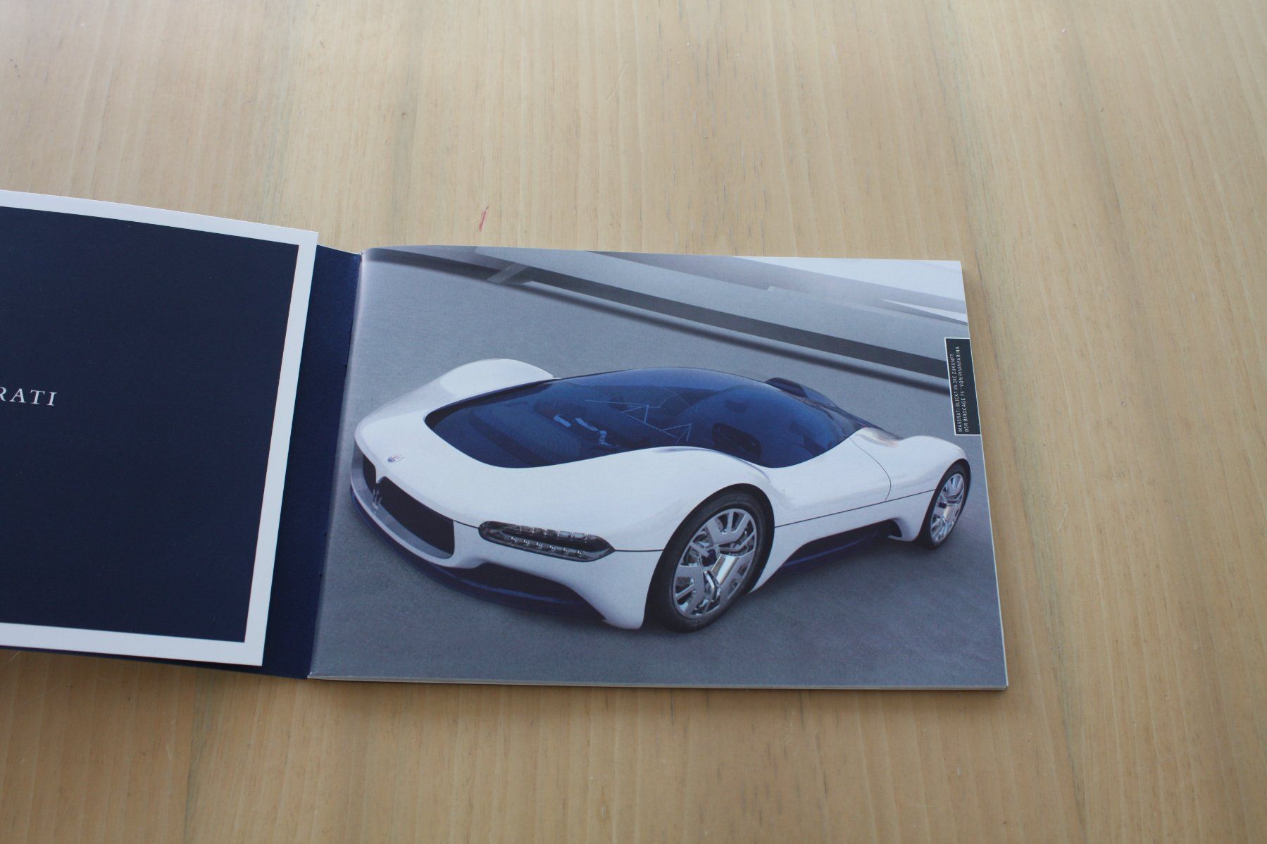 Maserati Documenti: Maserati Presse Prospekt und CD  Genf 2006 – Usato da Wikon venduto da erwin400 1