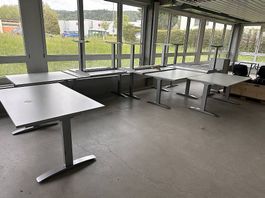 sehr schöne weisse Bürotische 100x160xh77cm