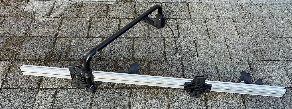 Alle Autoersatzteile: Mercedes Velo Träger  – Gebraucht aus Beinwil am See von peety 2