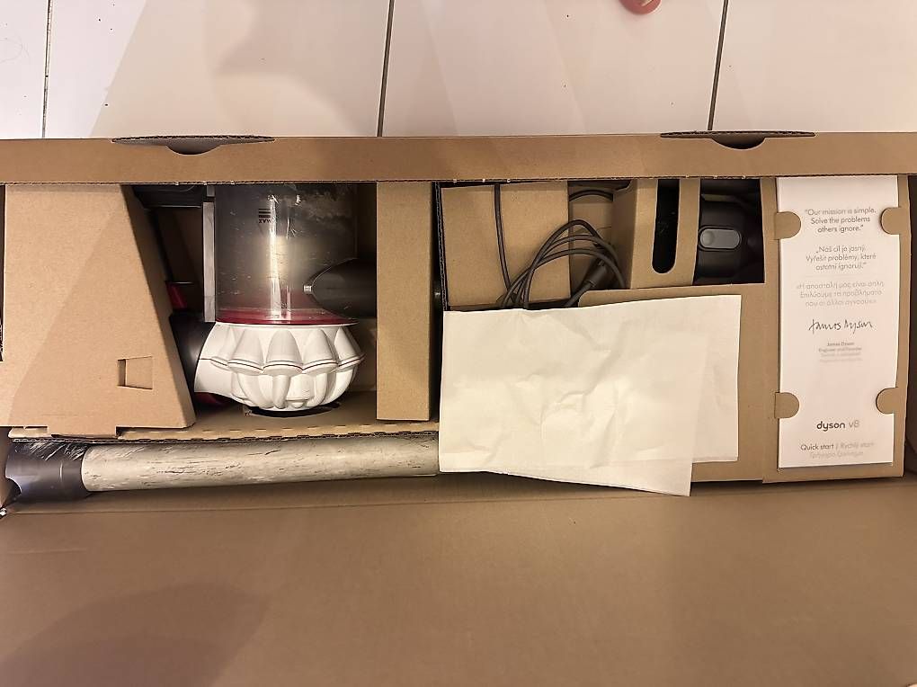 Aspirapolveri & Accessori: Dyson V7  – Usato da Belmont-Lausanne venduto da ste_b56g