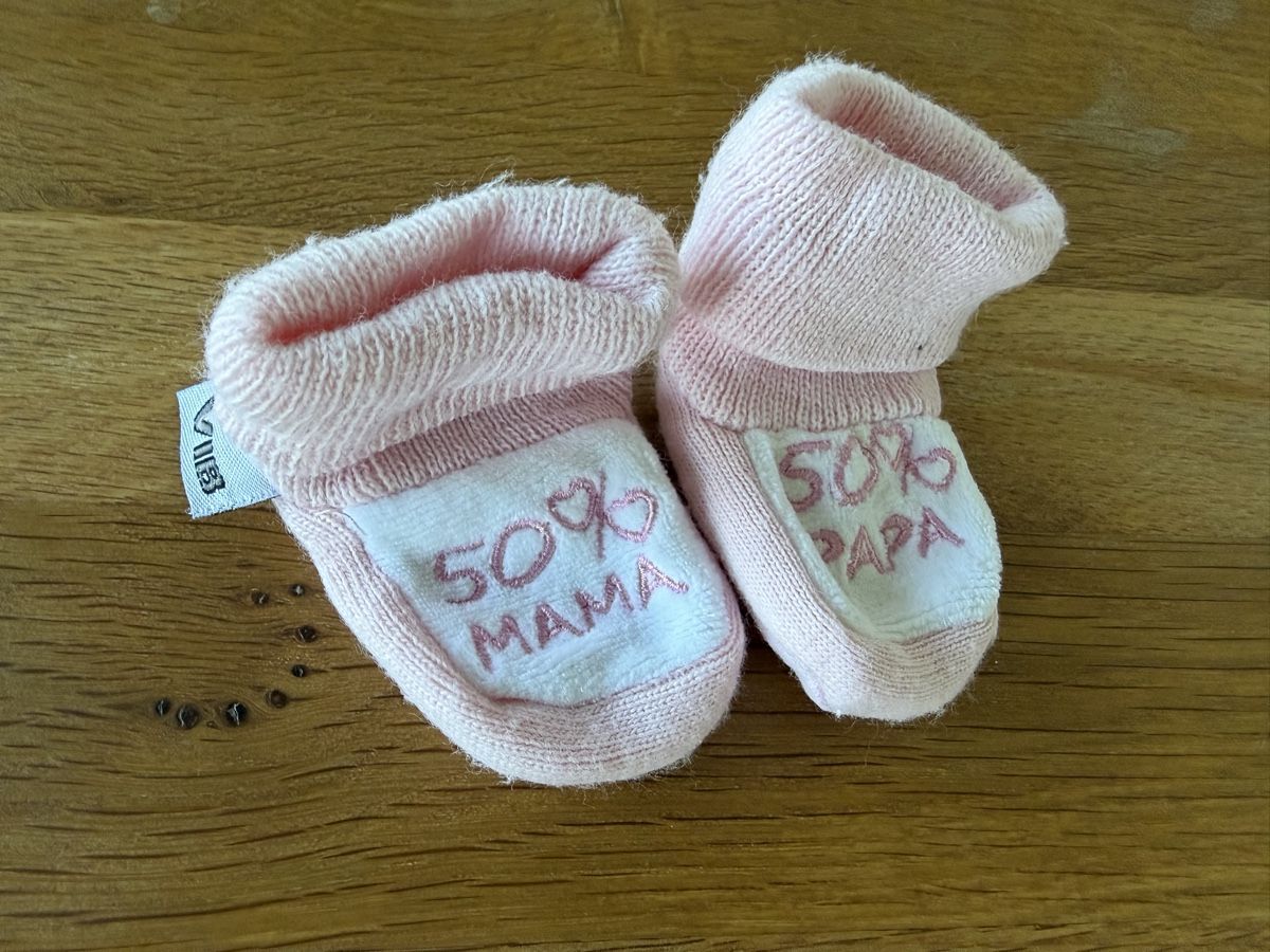 Calze per bambini: Neugeborenen Söckchen rosa Mädchen – Usato da Zugerberg venduto da jea_j88v