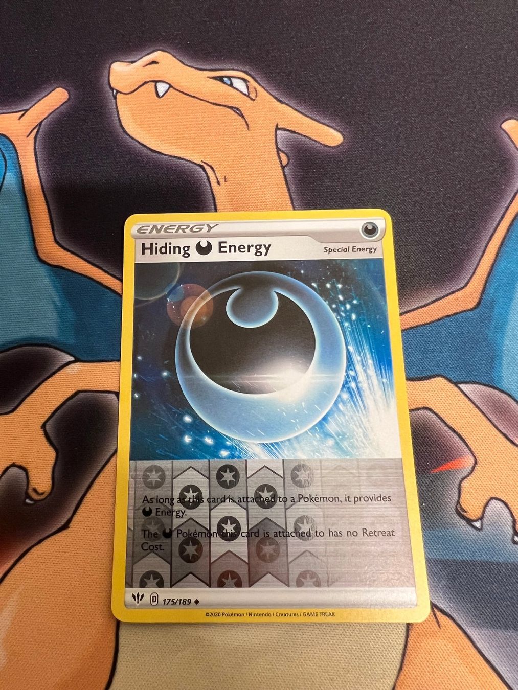 Pokémon Carte collezionabili: Hiding Energy (DAA 175) - Reverse Holo - Darkness Ablaze – Nuovo (secondo la descrizione) da Bülach venduto da Pfrenzel