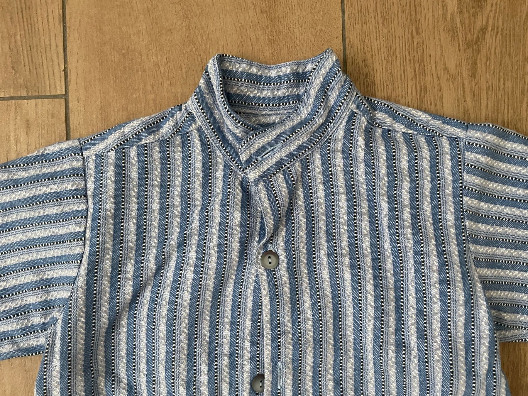 Hemden, T-Shirts & Polos: Bauernhemd mit Stehkragen Gr. 86 – Gebraucht aus Waltenschwil von hansnine 1