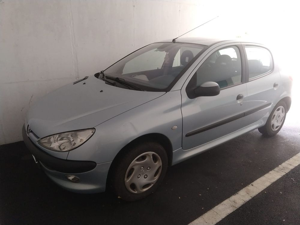 Peugeot 206 1.6, hellblau-met