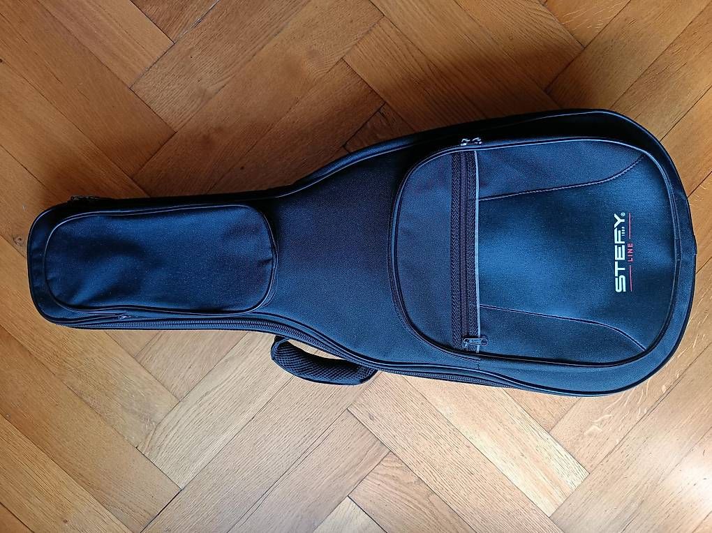 Strumenti musicali: Kleine Gitarre inkl. Tragerucksack – Usato da Basel venduto da Anna028 4