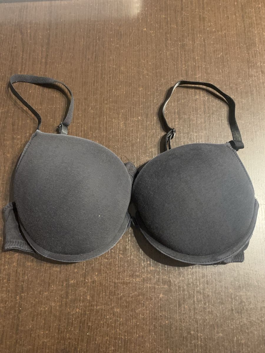 H&M Autres dessous: Soutien-Gorge H&M 80B – D'occasion à Domdidier par qatar1973 1