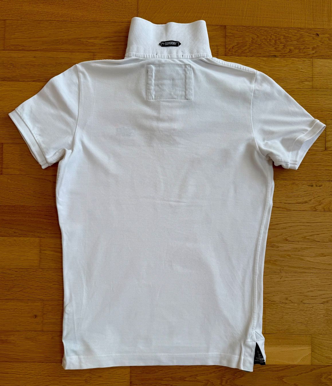 Superdry Magliette Polo: SUPERDRY - The Classic Polo - Grösse Medium – Usato da Brüttisellen venduto da eic_bwt5 7