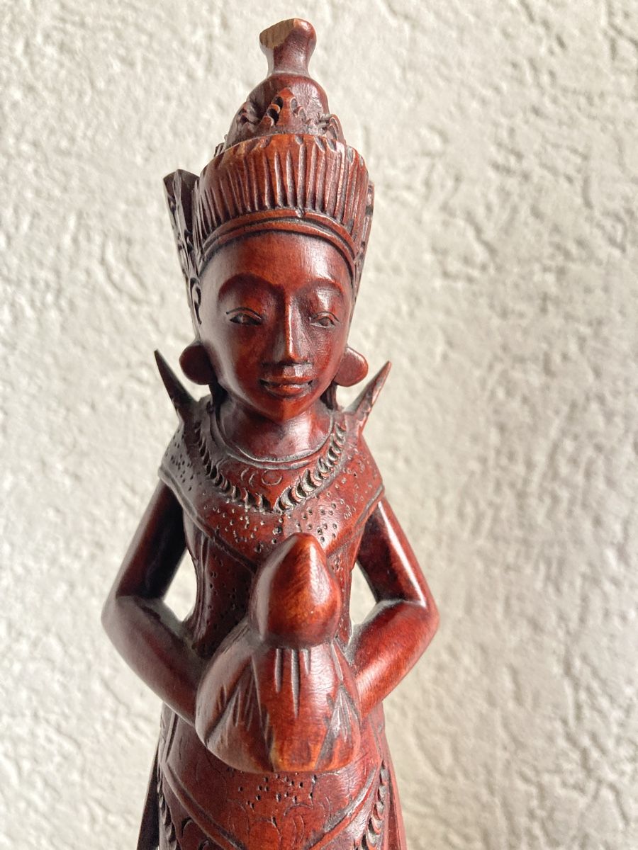 Statuette: 4 geschnitzte Figuren aus Holz – Usato da Hölstein venduto da Uhriella 9