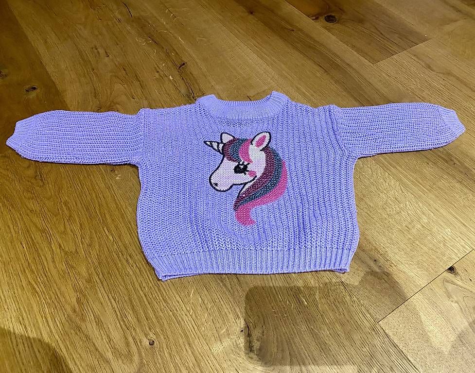 Pullover & Sweatshirts: Pullover Unicorn C&A / 92 – Gebraucht aus Bützberg von Aluna88