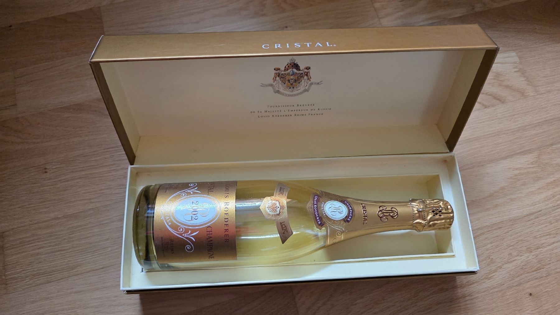 Louis Roederer Wein: Deko - Louis Roederer Cristal Champagner 2002 mit Box  – Neu (gemäss Beschreibung) aus Dietlikon von Ramses79