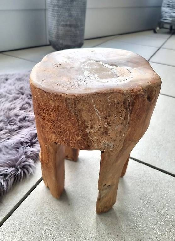 Sgabelli: Hocker massives Holz  – Usato da Ostermundigen venduto da d-p73 3