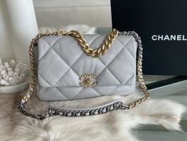 Chanel 19 Medium Grey full set