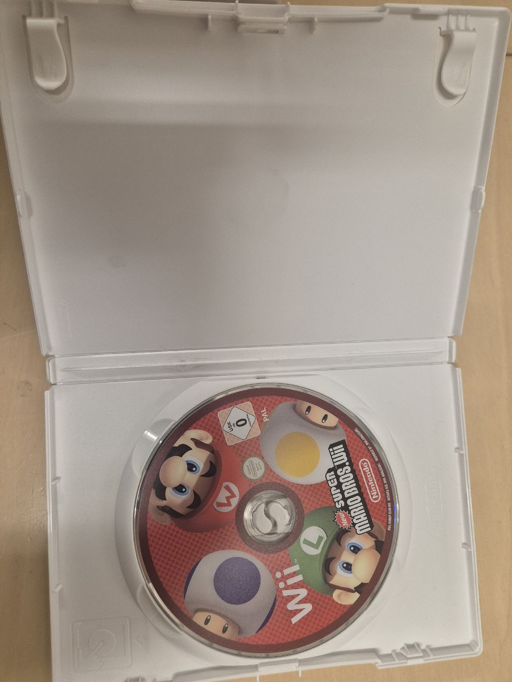 Nintendo Giochi: New Super Mario Bros. Wii - Nintendo Selects – Usato da Tuggen venduto da Santasbag 1