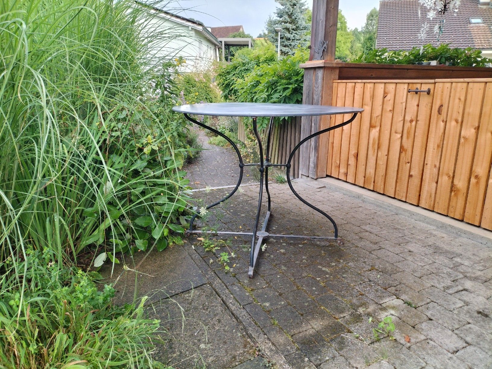 Tavoli: Gartentisch jugendstil 19.00jht rund – Usato da Müselbach venduto da pat_9c9w 8