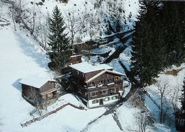 SAAS bei Klosters - Flugaufnahme