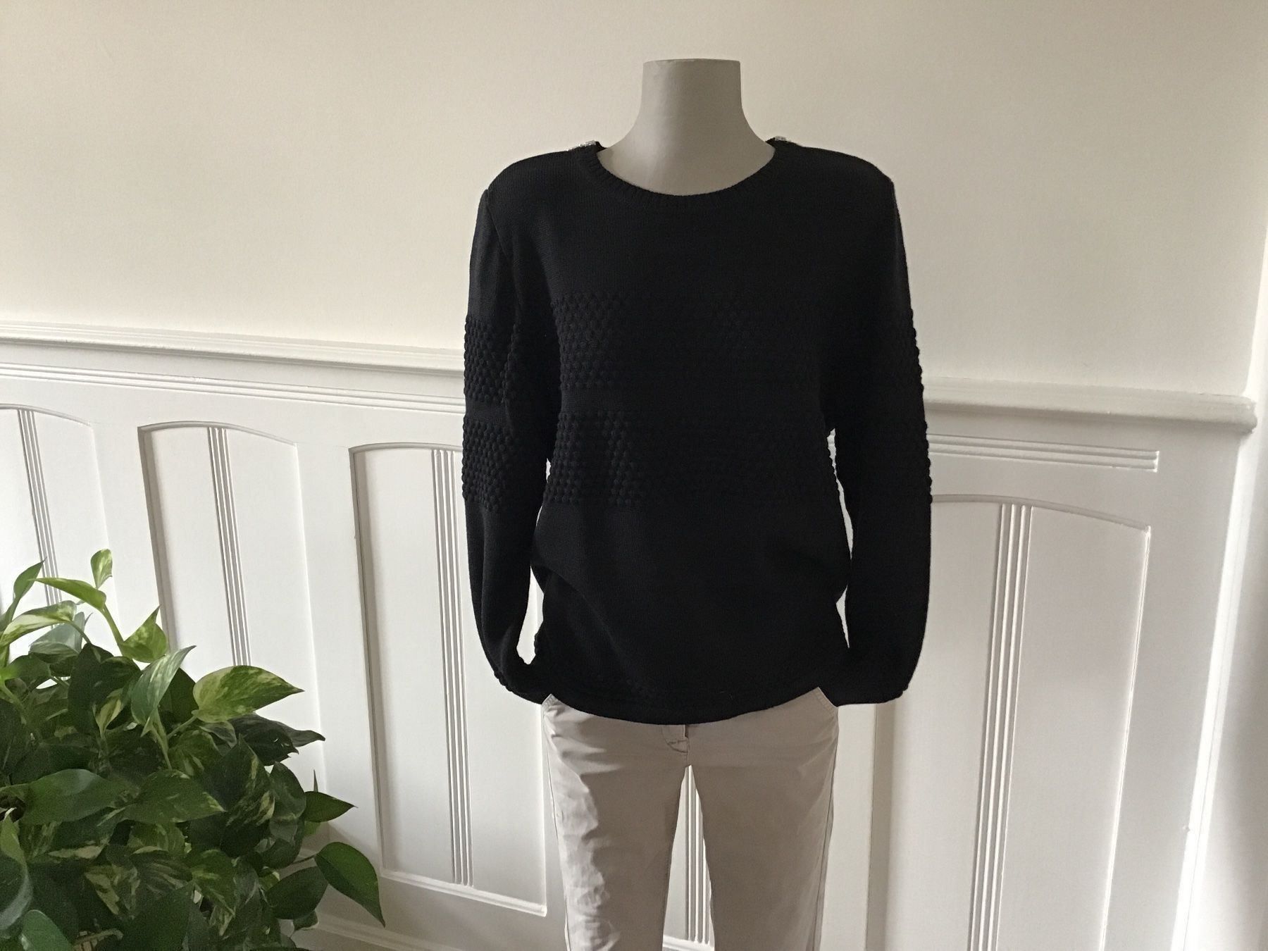 Lana: Schwarzer Merino–Pullover M/38 – Nuovo e nell'imballaggio originale da Zürich venduto da Balanca
