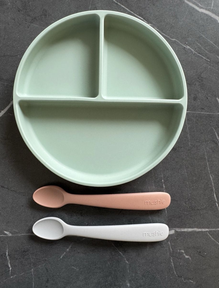 Contenitori & Simili: MUSHIE - SET REPAS BÉBÉ EN SILICONE – Nuovo (secondo la descrizione) da Vauffelin venduto da Salvo010