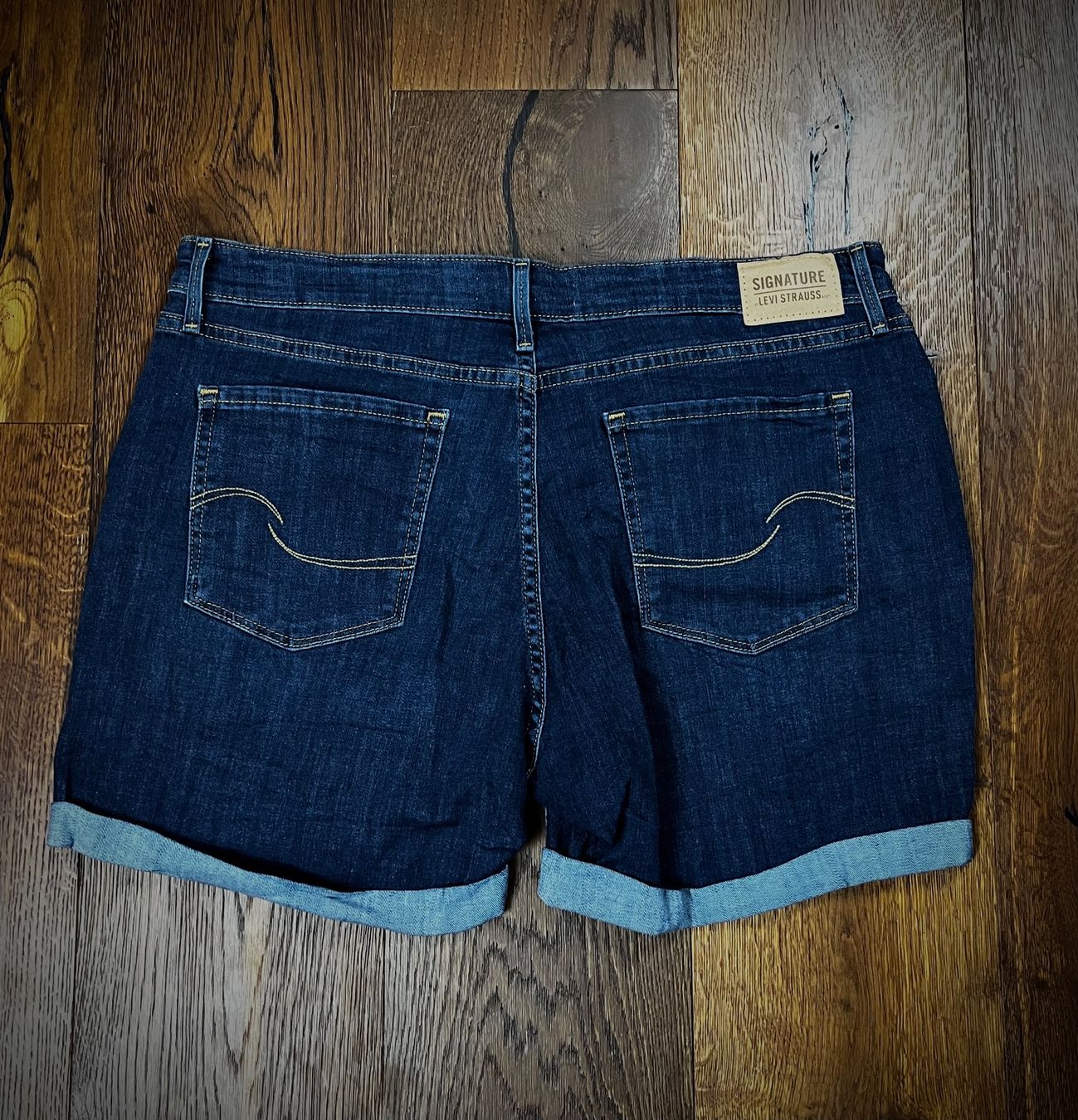 Jeans: Levi's Strauss kurze Jeans – Usato da Lindau venduto da KT_Vintage 2