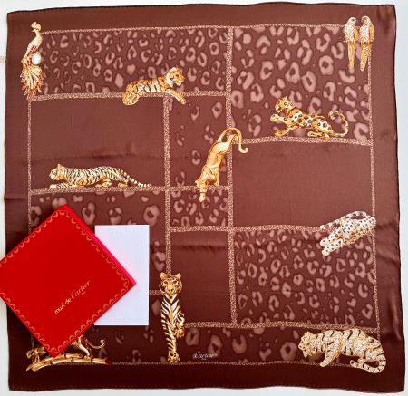 CARTIER Foulard “Gold Panthers” 100% soie + box & livret