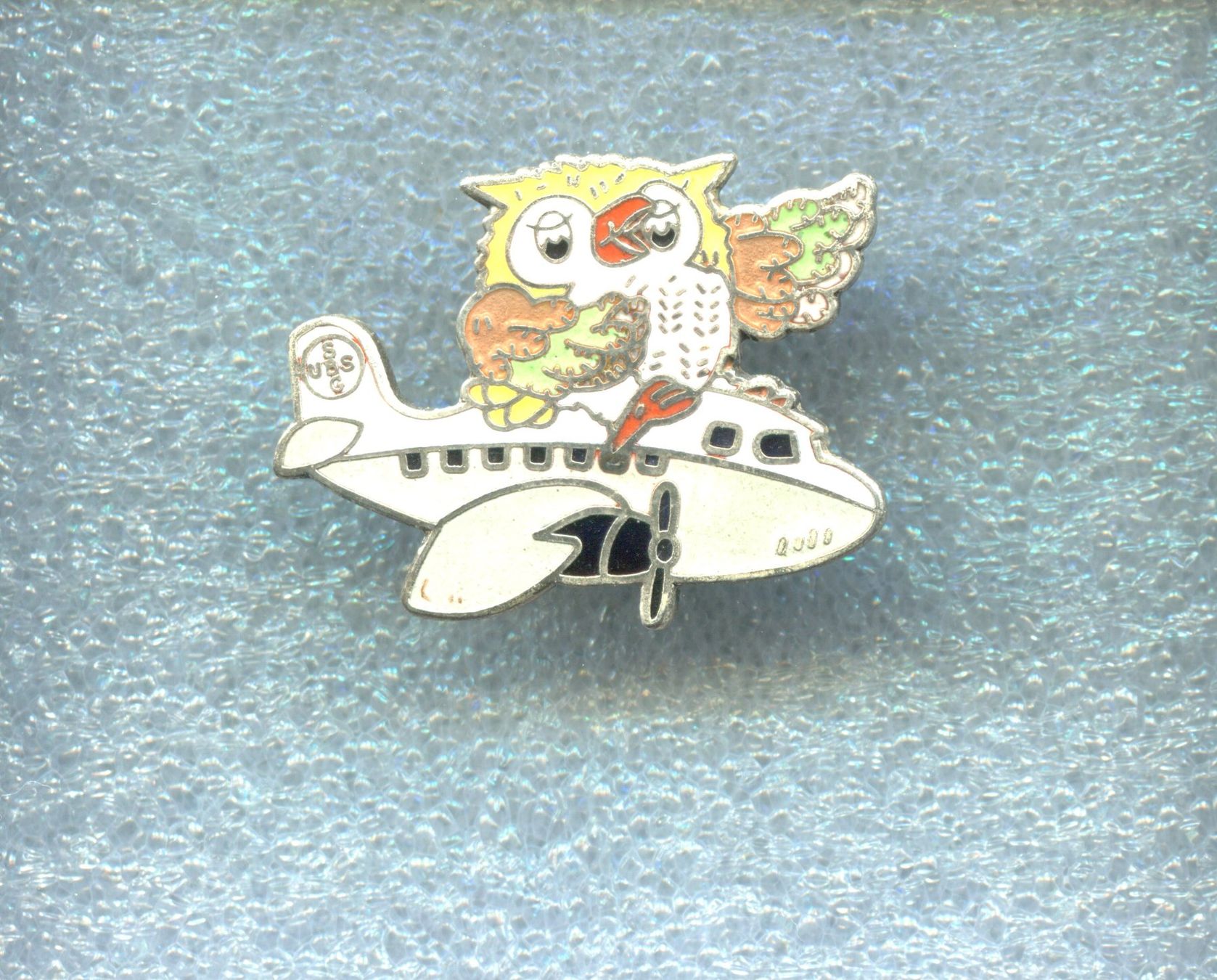 Placchette & Badge: UBS Bank  EULE  FLUGZEUG – Usato da Winterthur venduto da Sammleroase