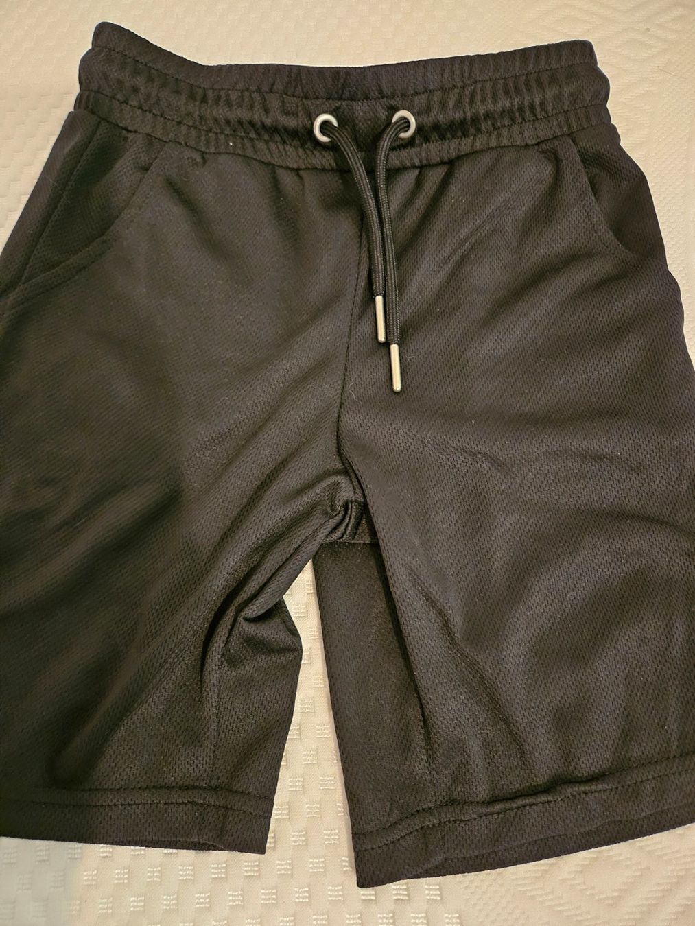C&A Pantaloni: 3 Kindershorts, Grösse 116 und 122 – Usato da Sennhof (Winterthur) venduto da HG2019 3