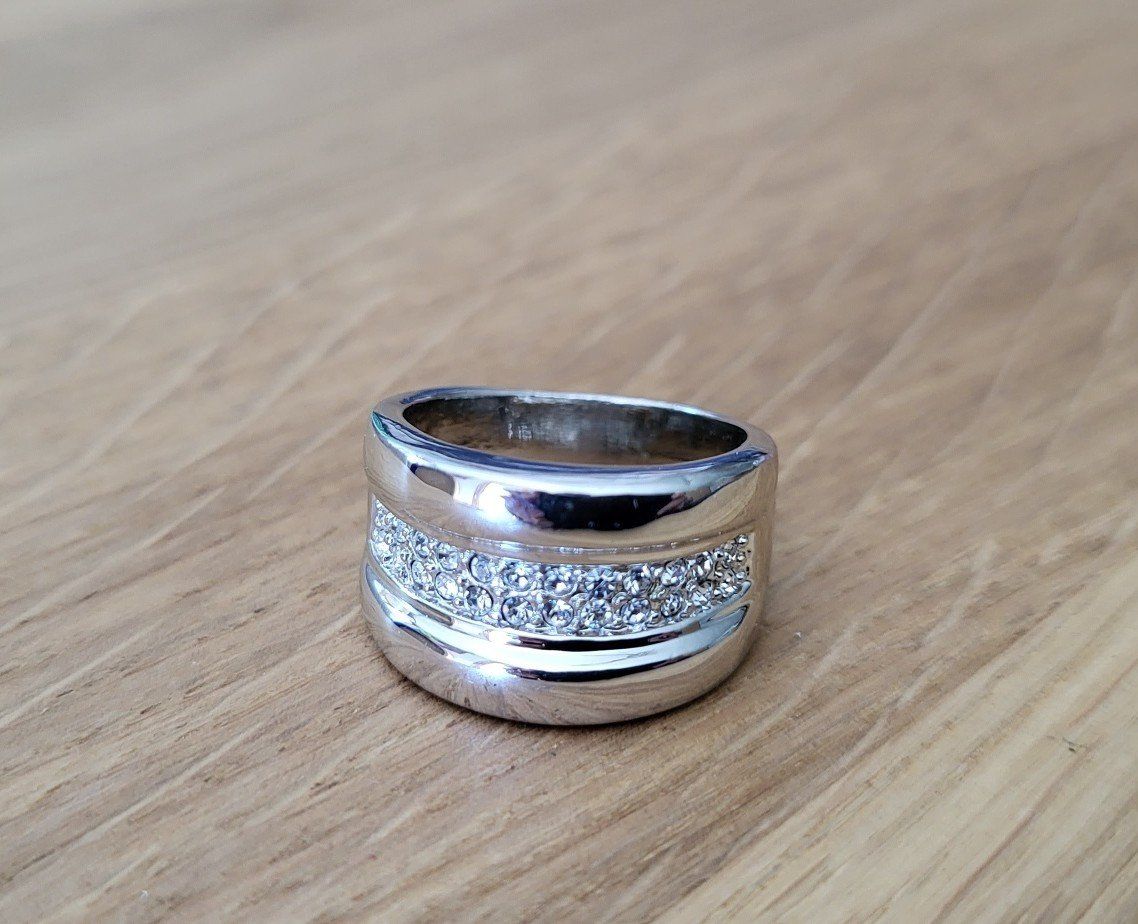 Anelli: Wunderschöner Ring in silber mit funkelnden Glitzersteinen – Usato da Brugg AG venduto da Leona90 2