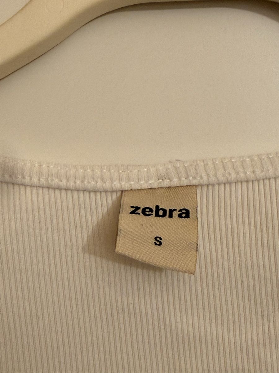 Zebra Tops: Weisses Top mit Raffung  – D'occasion à Oberrohrdorf par a._.w 1