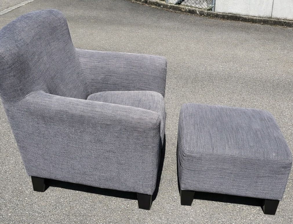 Poltrone: Sessel mit Hocker, grau, guter Zustand – Usato da Jona venduto da bas_qfm6 4