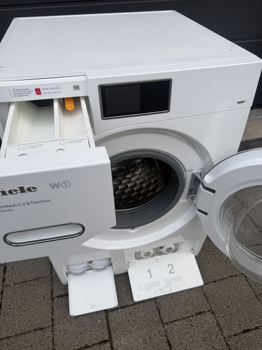 Miele Machines à laver: Miele W1 TouchDisplay 9Kg – D'occasion à Arlesheim par VD.HG 2
