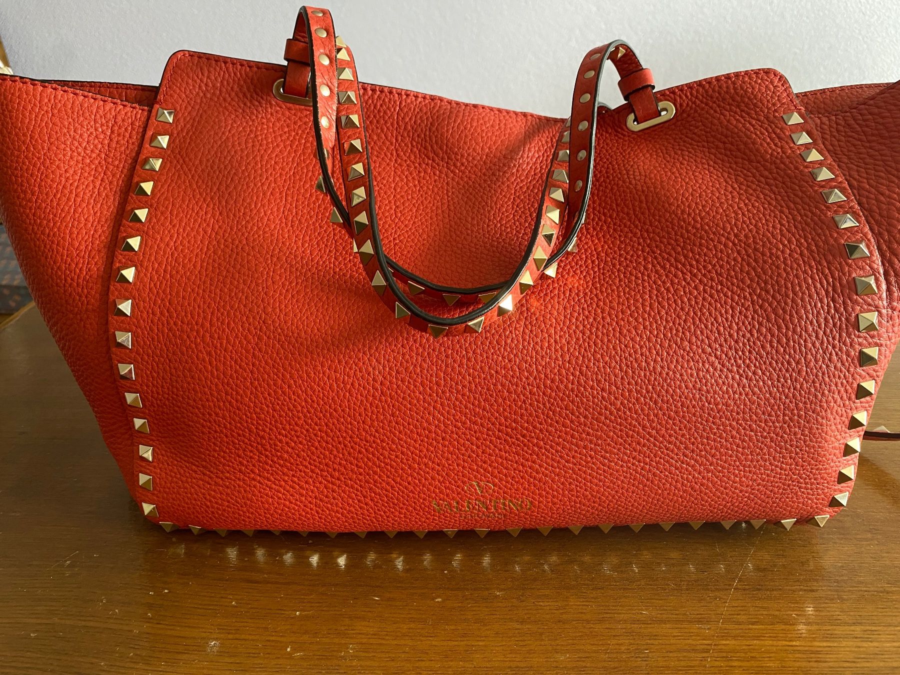 Valentino Borse da donna: Valentino Rockstud Tasche – Usato da Küssnacht venduto da Flowerlady 1