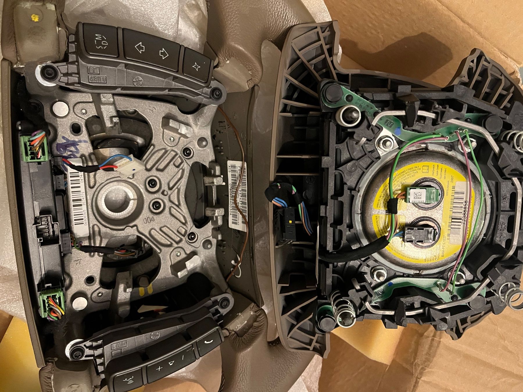 BMW Alle Autoersatzteile: Volant BMW – Neu und originalverpackt aus La Chaux-de-Fonds von lev_zsx6 4