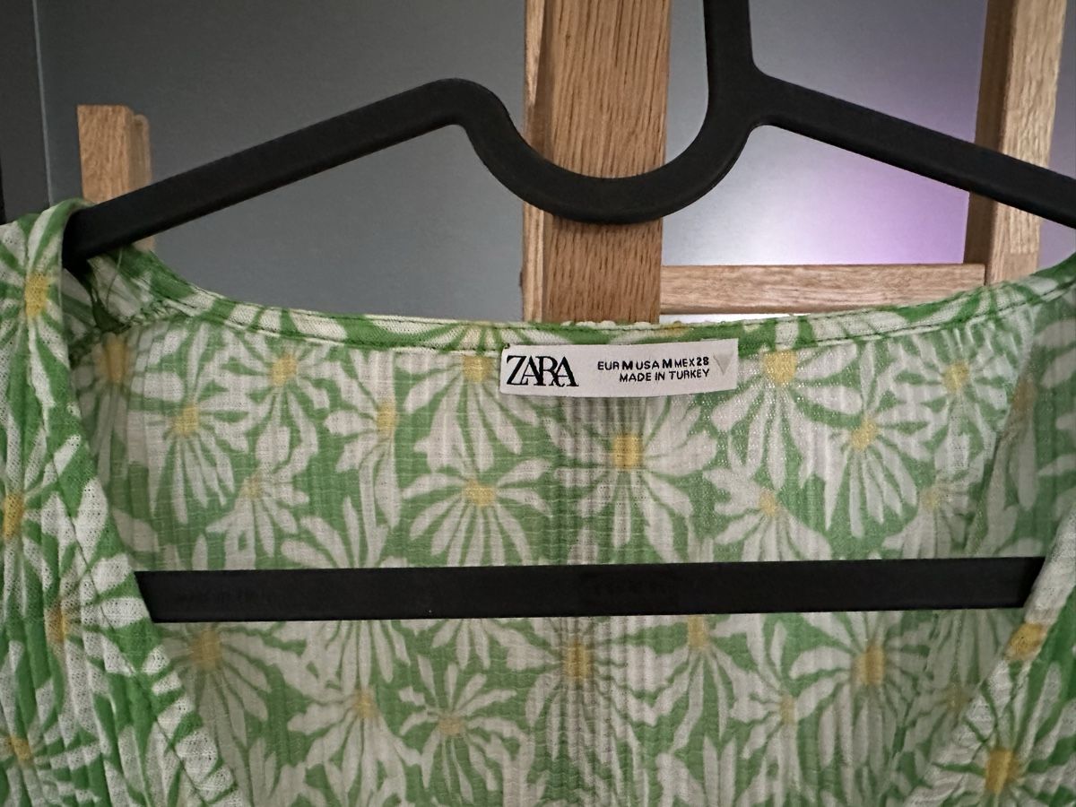 Zara Camicette: Sommerbluse mit Blümchen-Muster – Usato da Gipf-Oberfrick venduto da Gabor5 2