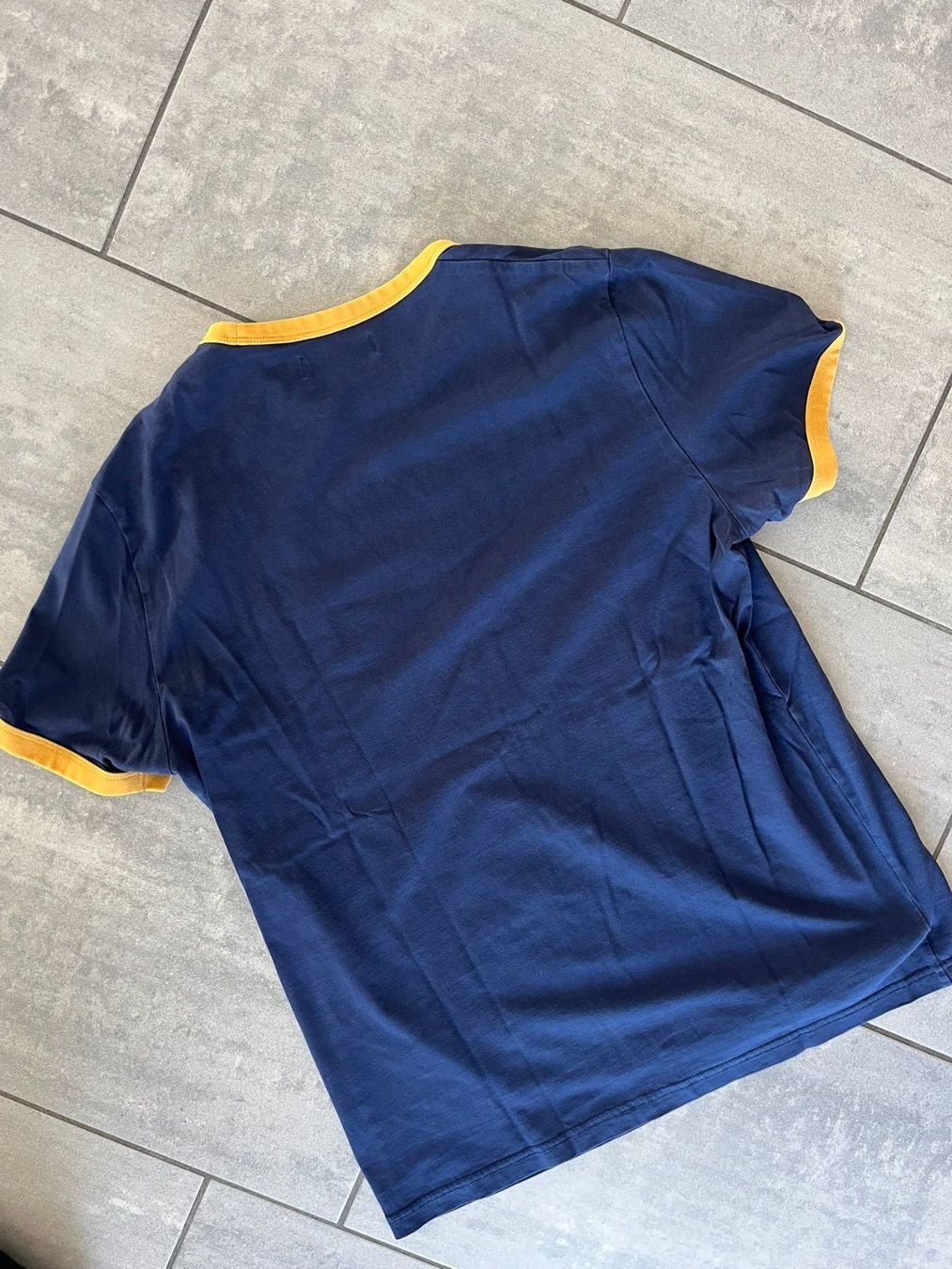 Fred Perry T-shirt: FRED PERRY T-Shirt Navy – Usato da Otelfingen venduto da Denis_ZH 3