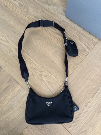 Prada Re-Nylon Handtasche schwarz Neu