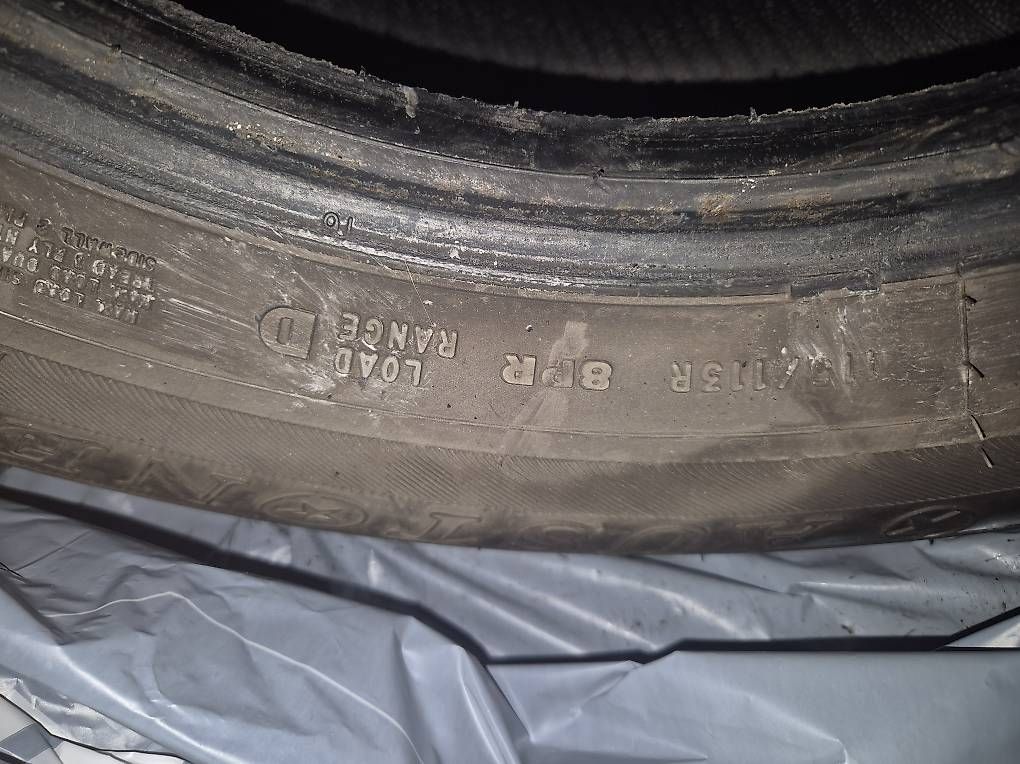 Pneus & Roues: Sommerpneu 235/65 R16C – D'occasion à Chur par Markeroni