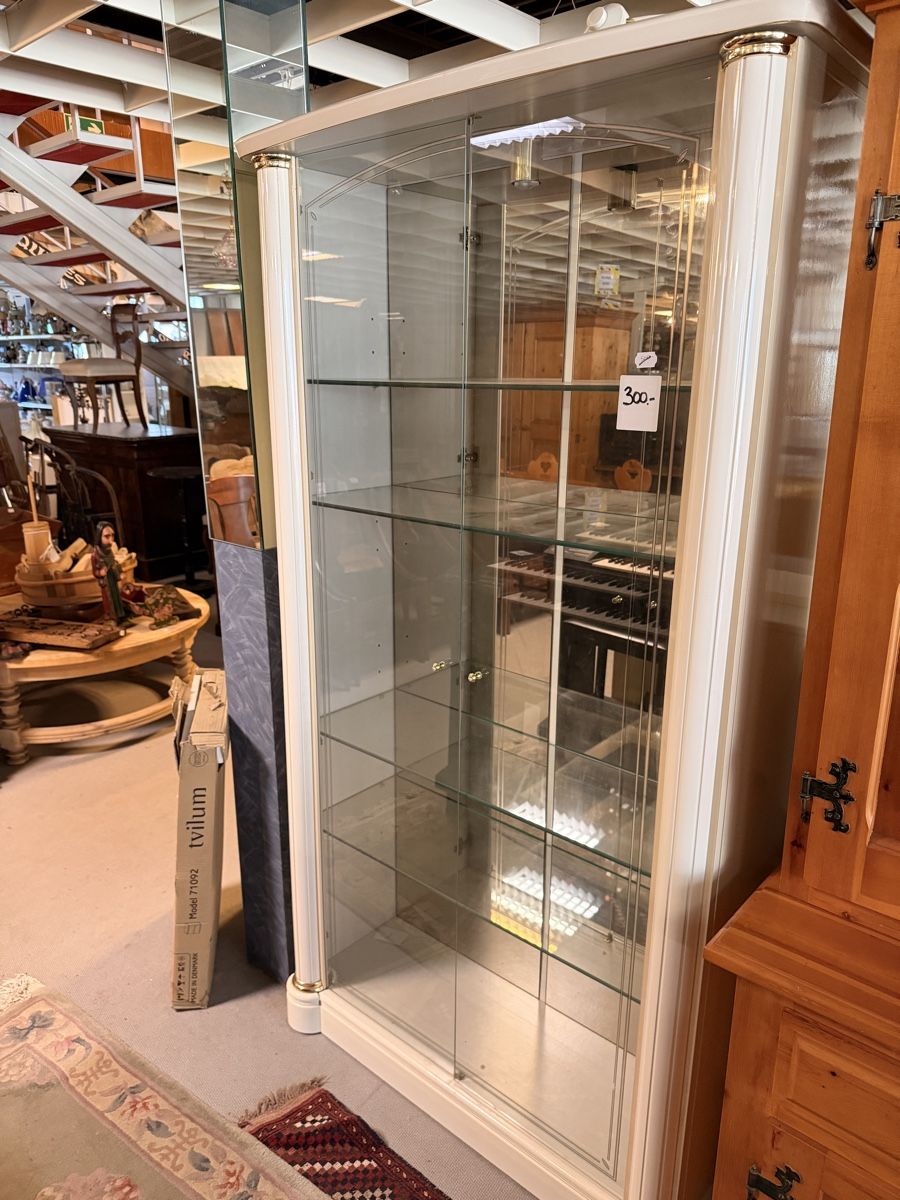 Vetrine: Vitrine éclairée moderne super qualité  – Usato da St-Maurice venduto da antikdestok 1