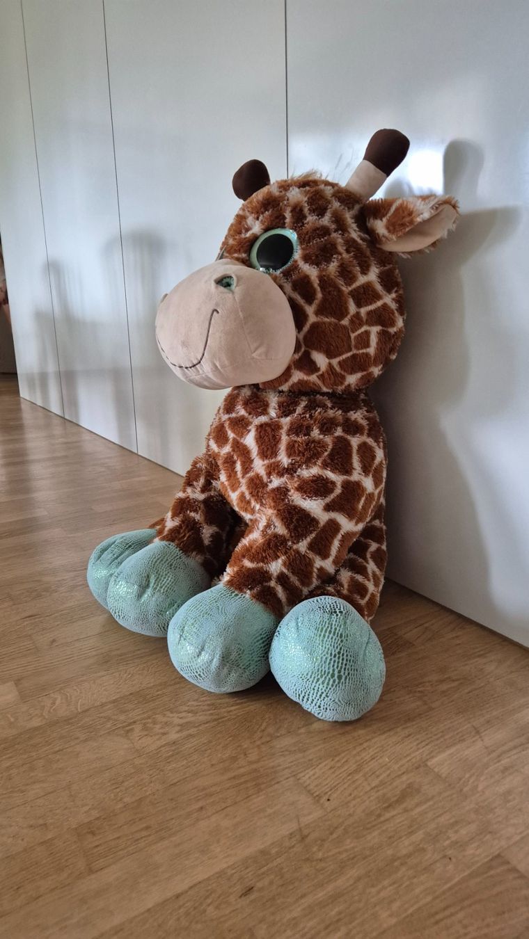 Giocattoli: Grosse Plüschtier Giraffe (sitzend 90cm) ab 10.- – Usato da Zug venduto da jpawlo 2