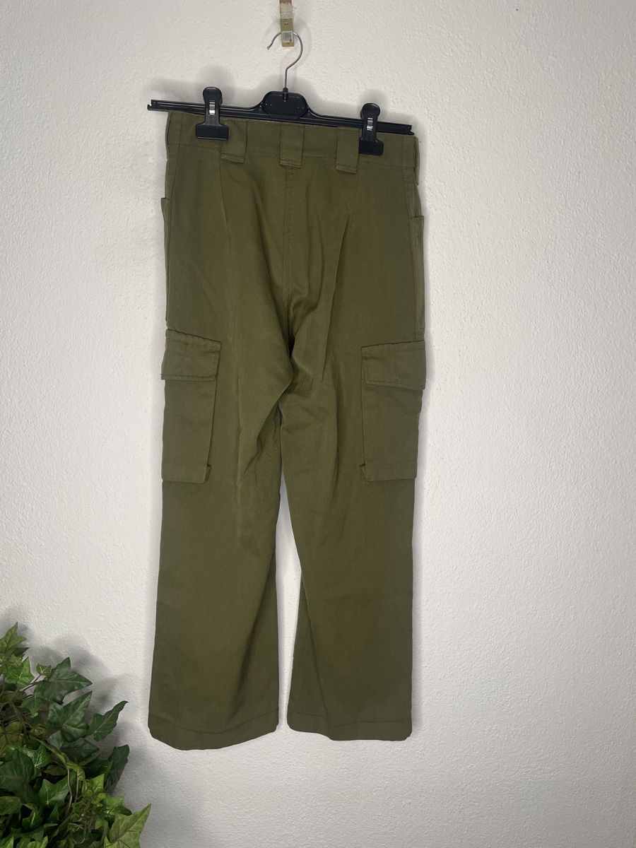 Hosen: Hose Cargo Militärgrün S. – Gebraucht aus Capolago von LA.BOTTEGA 1