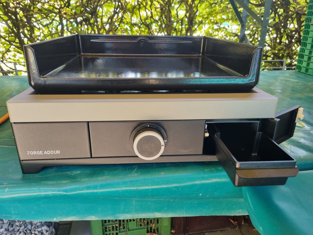 the-wolf-107cm-outdoor-gas-grill-humphrey-munson