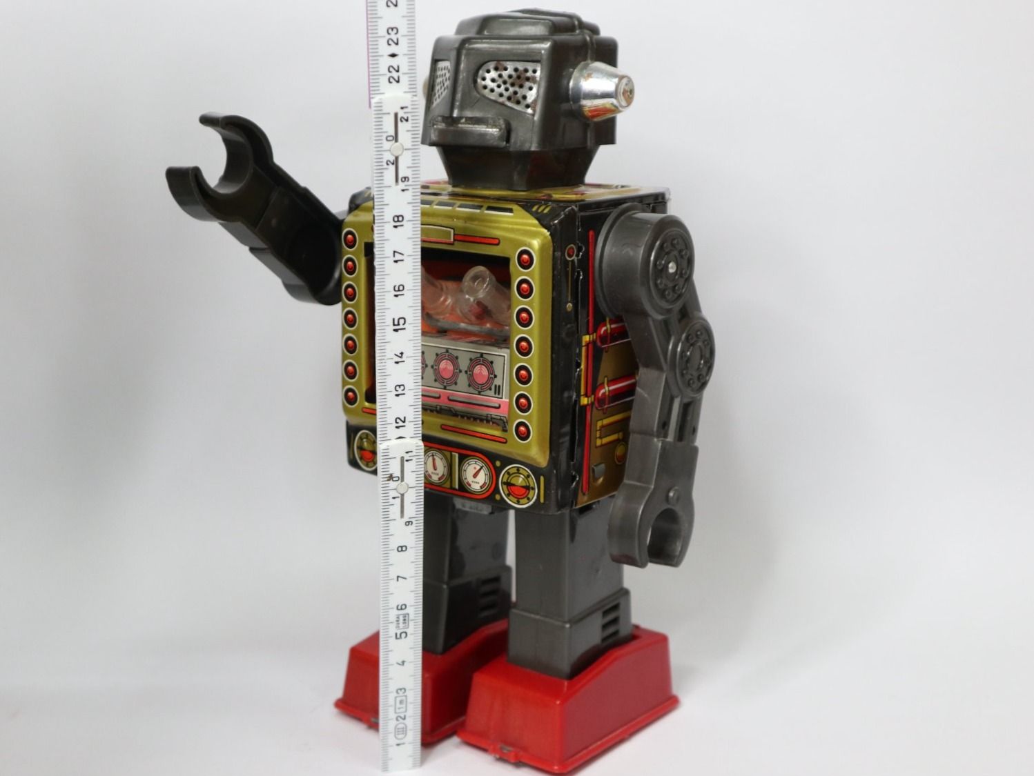 Spielzeuge: 60's Roboter Attacking Martian Robot made in Japan 70's – Gebraucht aus Eschenbach SG von Astalavista 7