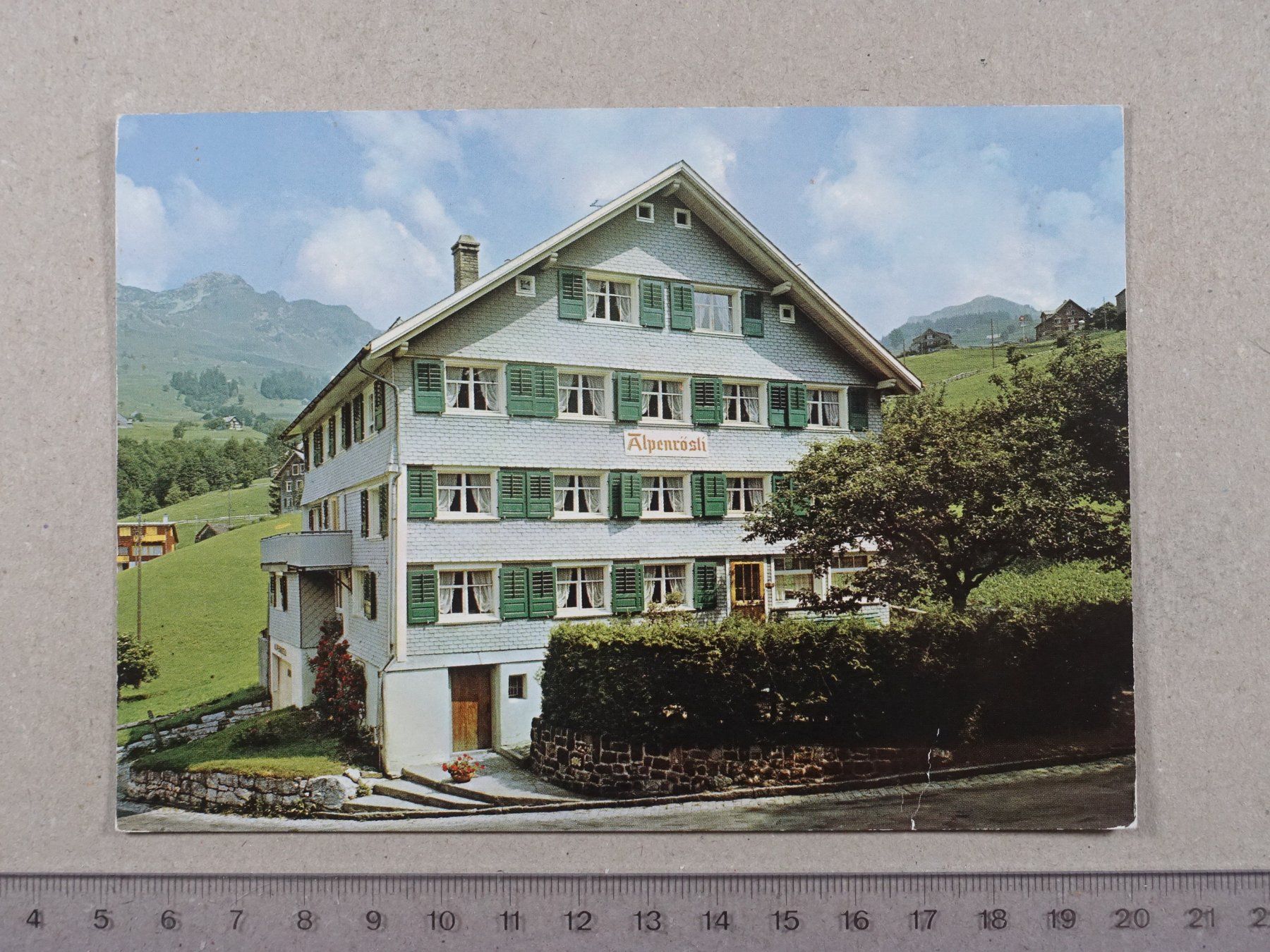 Cartoline postali: Amden, Privatpension "Alpenrösli", 1985 – Usato da Lenzburg venduto da fh1