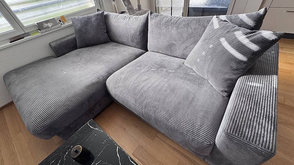 Sofas: Sofa Cord – Gebraucht aus Hirzel von TargatoNA