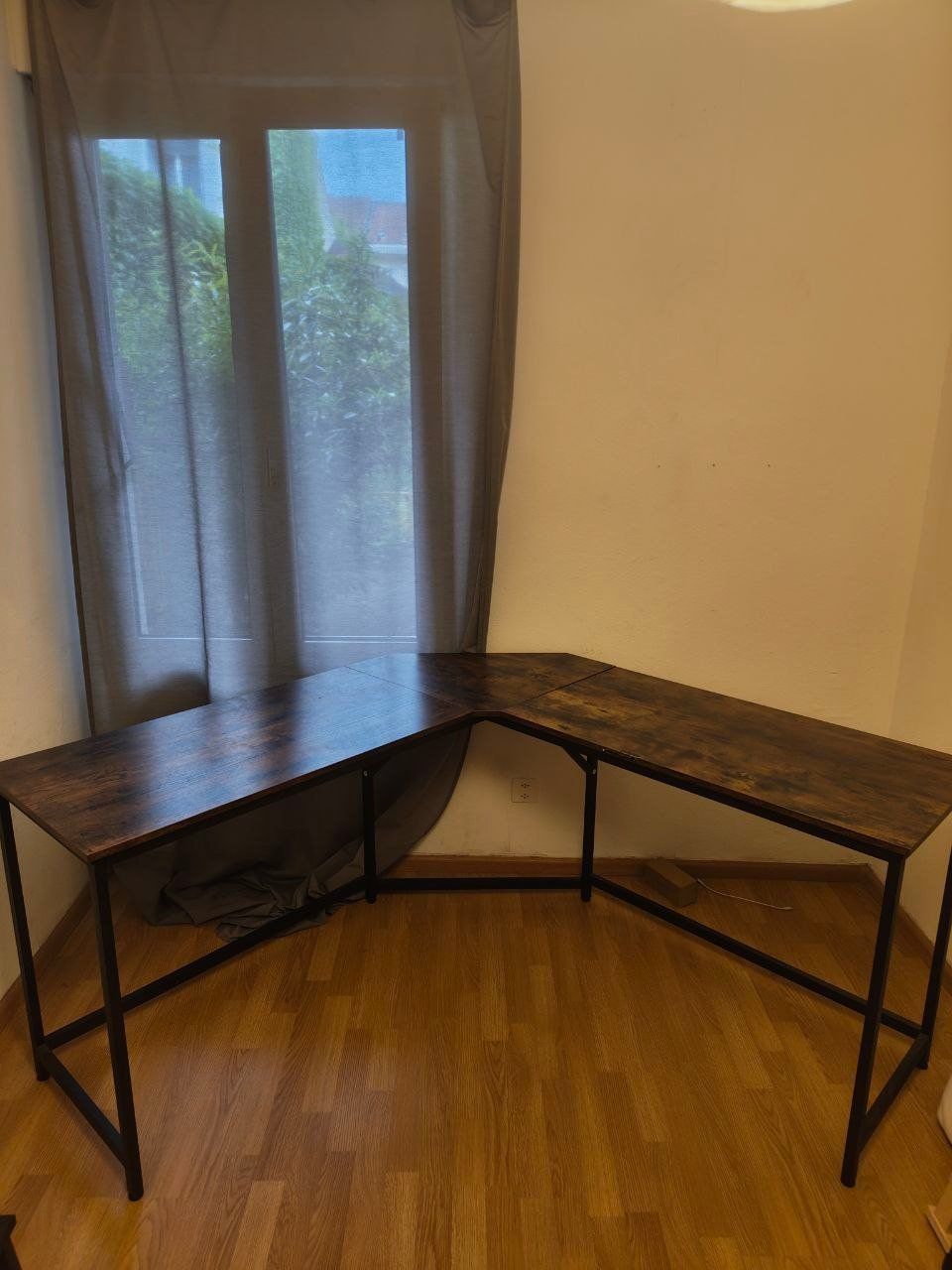 Scrivanie: Desk L-shaped Vasagle Pedro – Usato da Basel venduto da hmo_vd6m 1