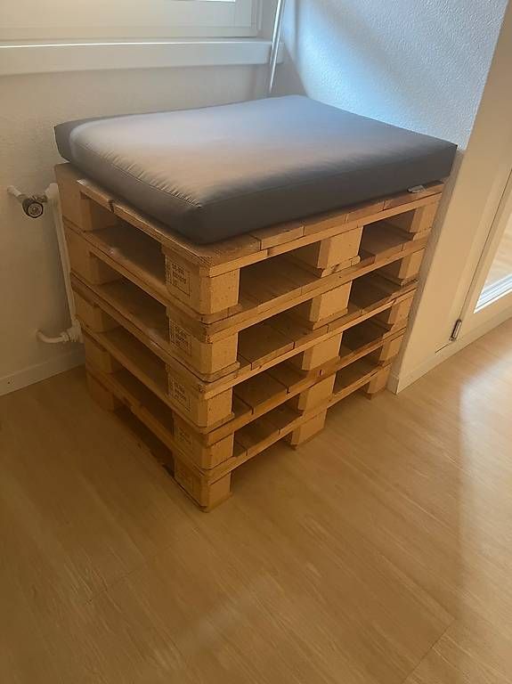 Pallets: Paletten mit Sitzkissen – Usato da Aarau venduto da anj_r9qw