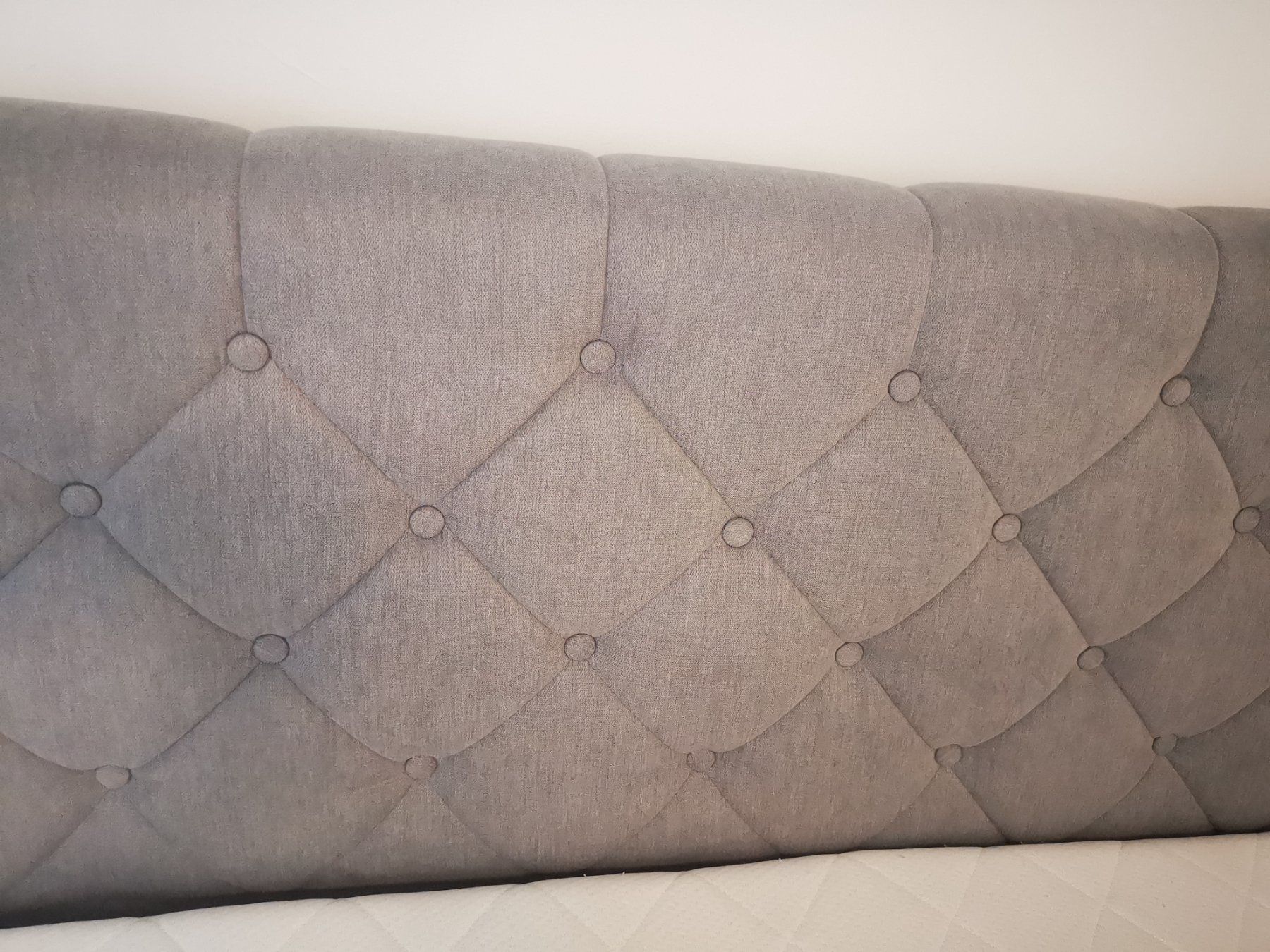 Betten: Graues Boxspringbett 180x200 – Gebraucht aus Eschlikon TG von kri_5lb6 3