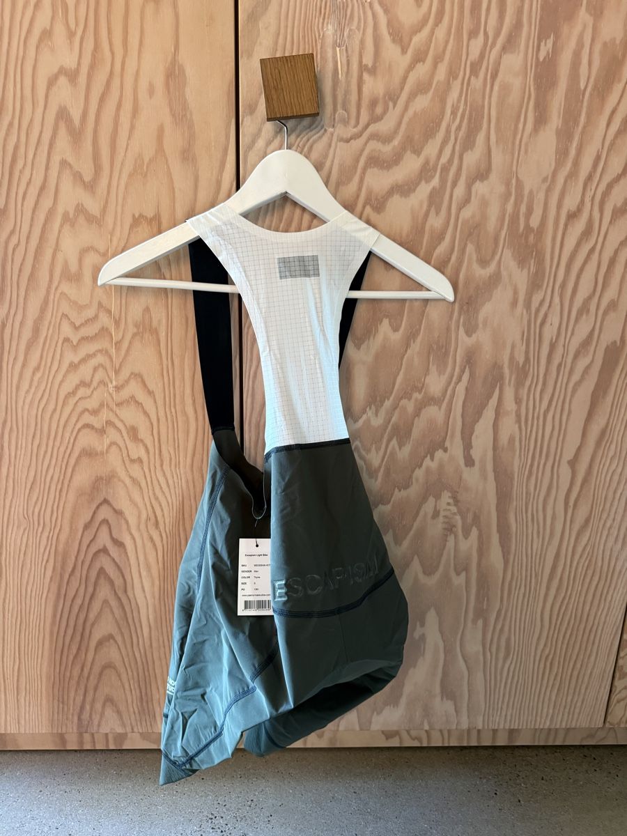 Pas Normal Studios Pantaloni: Pas Normal Studios Escapism Light Bibs – Nuovo e nell'imballaggio originale da Basel venduto da dani_m1982 1
