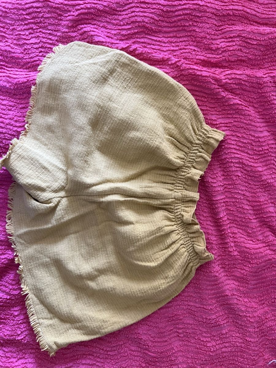Jeans: Shorts femme taille élastique beige – Usato da Le Grand-Saconnex venduto da sol_jqk7 2