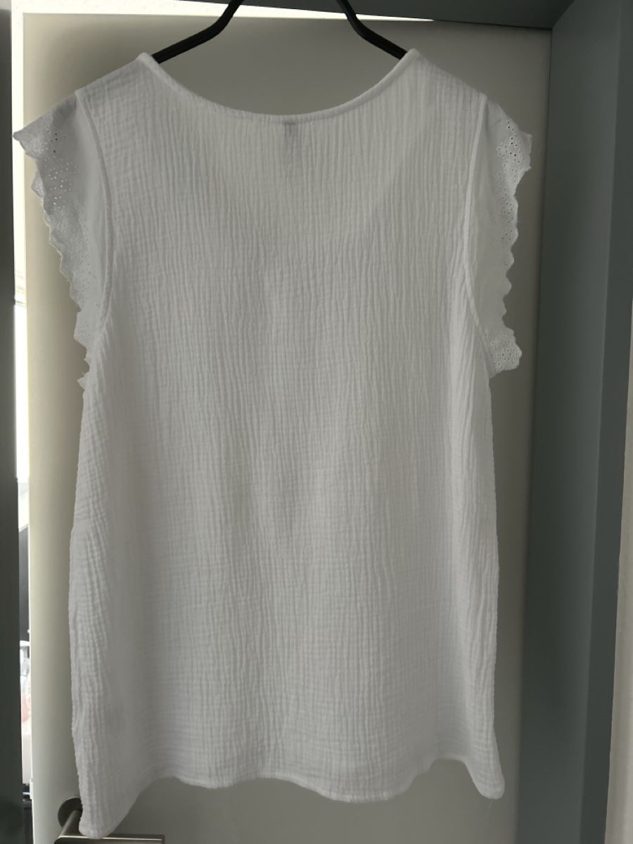 Blusen: Kurzarm-Bluse von Chicoree, Grösse S, weiss – Neu (gemäss Beschreibung) aus Erlinsbach SO von hallon480 1